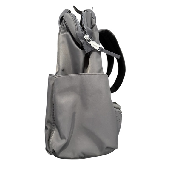 Baggallini Smoke Gray Soho Backpack Laptop Tote Carry On RFID Luggage Sleeve - Picture 7 of 13